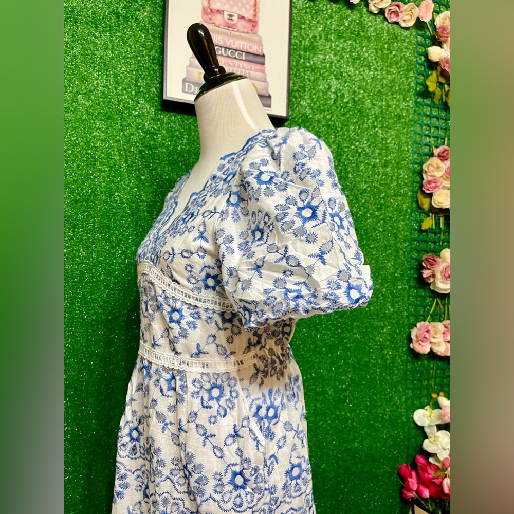 🌷Brand New eyelet dress embroidered can fit Sm up to M very nice quality!🌷 - Picture 3 of 8